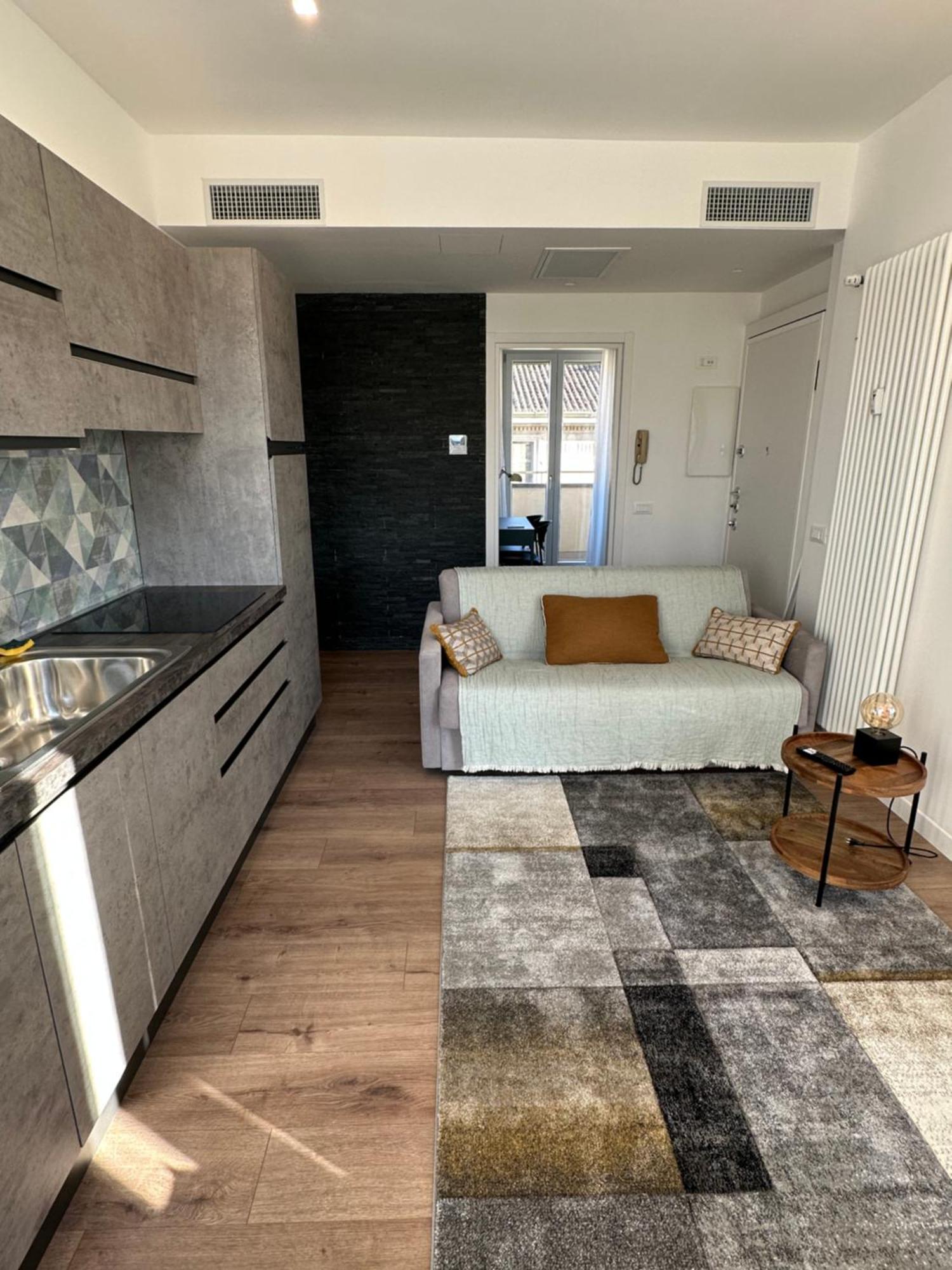 San Francesco Skyline Apartment Bergamo Bagian luar foto