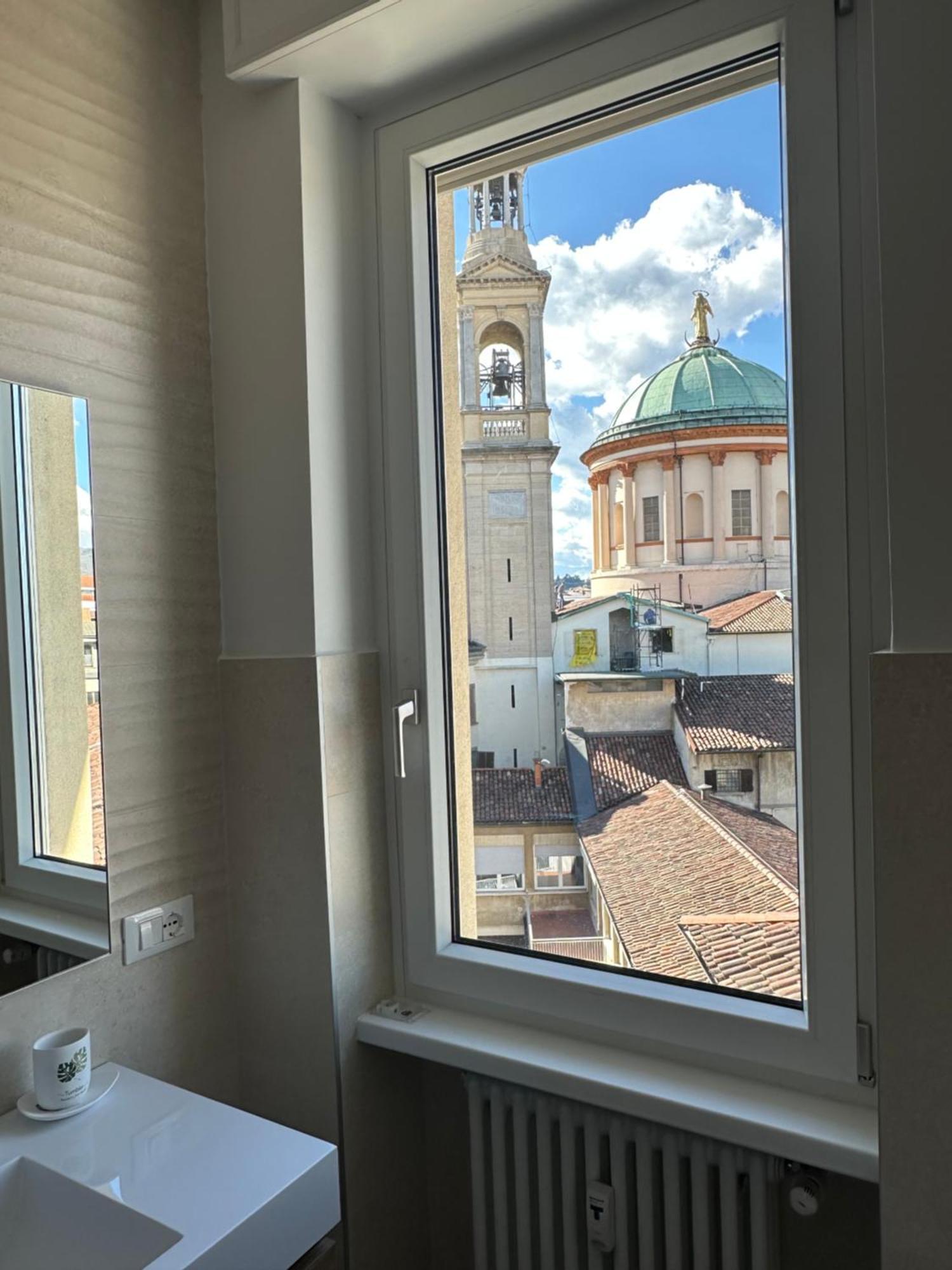 San Francesco Skyline Apartment Bergamo Bagian luar foto