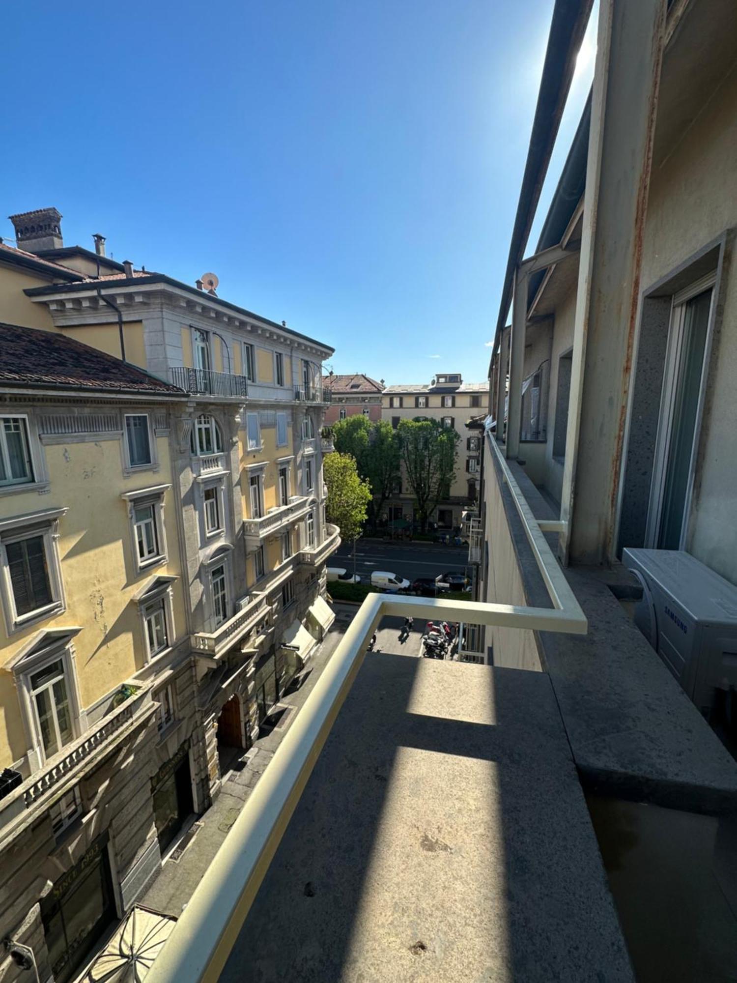 San Francesco Skyline Apartment Bergamo Bagian luar foto